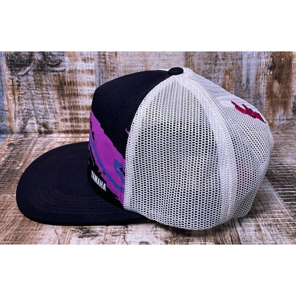 Yamah Graffiti SnapBack Trucker Hat Unisex